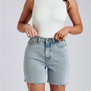 Meshki - Kirra Raw Hem Longline Rigid Boyfriend Shorts